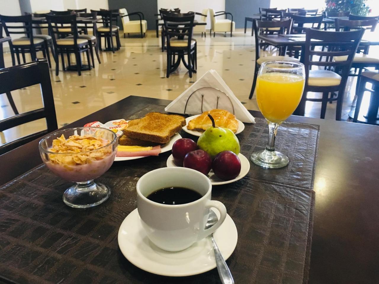 Atlas Grand Virasoro 4* Gobernador Virasora
