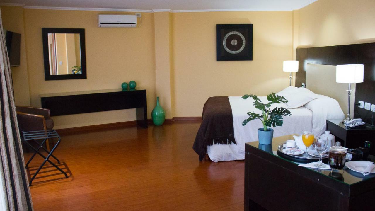 Hotel Atlas Grand Virasoro Gobernador Virasora